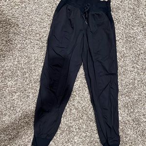 Lululemon Joggers Womens 8